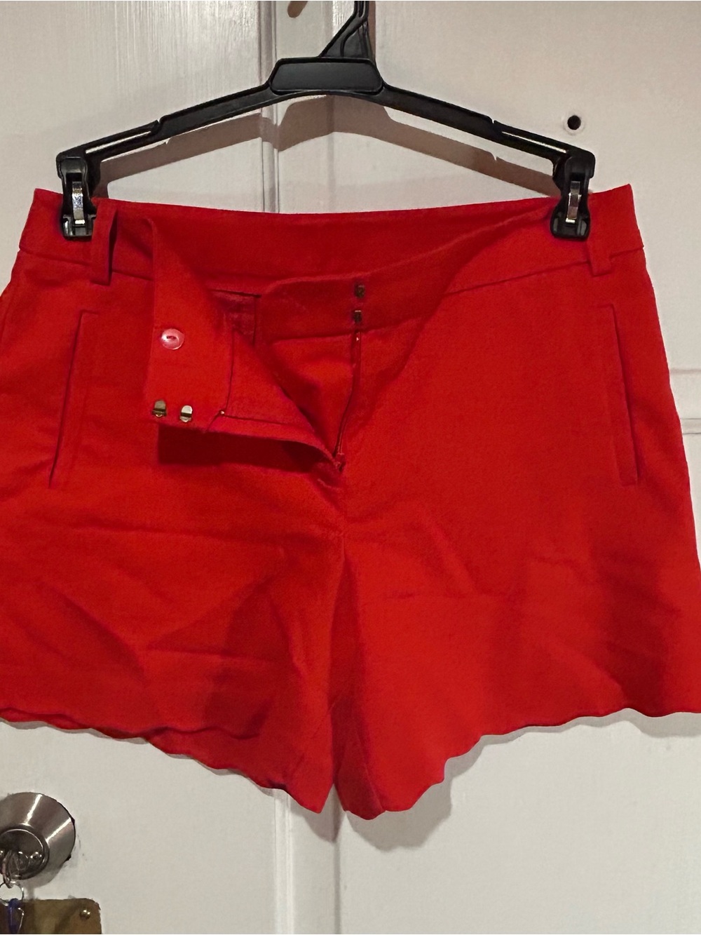 Women’s Anne Klein Red Scallop Hem dress Shorts - Size 6